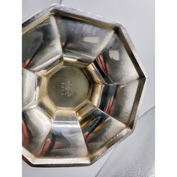 INTERNATIONAL SILVER CO.- WILCOX S. P. CO. - LARGE PITCHER 1972 "F" Monogram - Picture 10 of 10